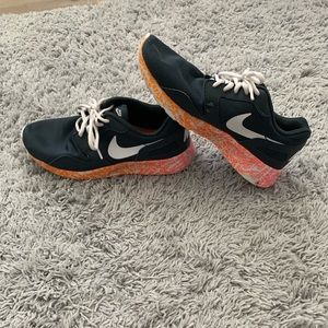 Nike Roshe Running shoes🧡💓